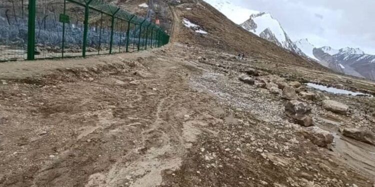 چین افغانستان چیگره‌سیده نظارت‌لرینی کوچه‌یتیرگنی خبر قیلیندی