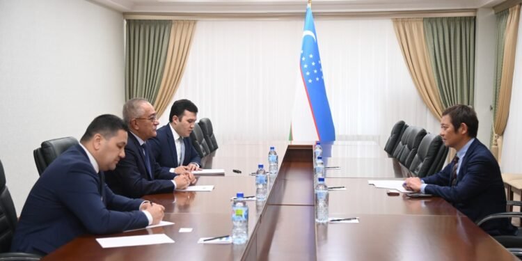 اۉزبېکستان و جاچان وکیللری افغانستان خصوصیده صحبت‌لشدی