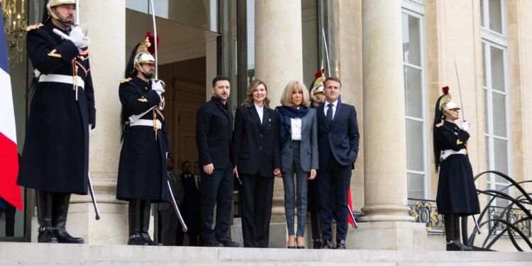 فرانسه و اوکراین دولت رهبرلری اوچرهشیب اوکراین اوروشی خصوصیده فکر المشتیردی