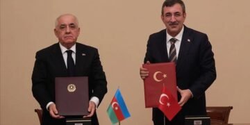 تورکیه و آذربایجان اۉرته‌سیده اقتصادی همکارلیکلر بۉییچه ییریک بیتیم امضالندی