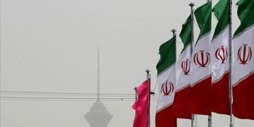 ایران کېلە‌سی هفته افغانستان خصوصیده بیر ییغین‌دن میزبانلیک قیله‌دی