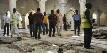 نایجریاده بیر مسجدده‌گی پارتلش‌ ۴۰ کیشی اۉلیب و یره‌لنیشیگه سبب بۉلدی