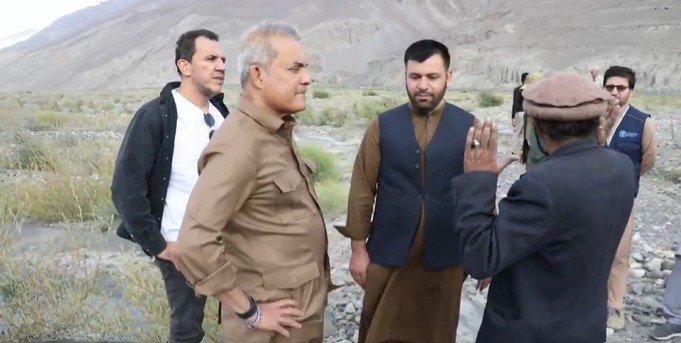 بیرلشکن ملتلر تشکیلاتی مقامی واخانگه سفر قیلیب چیککه حدودلرگه یاردم کۉرسهتیلیشینی تاکیدلدی