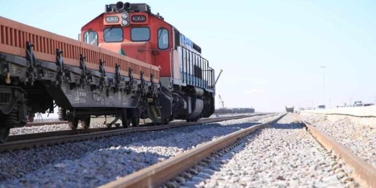 کېلهسی ییلی خواف-هرات تېمیر یۉلی آرقهلی بیر یریم میلیون تُن یوک تشیلهدی