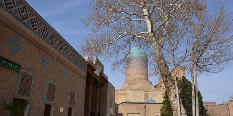 خواجه احرار ولی ۱۴۰۴-۱۴۹۰