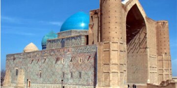 یسوی مکتبی شاعرلری تۉغریسیده تېکشیریشلر