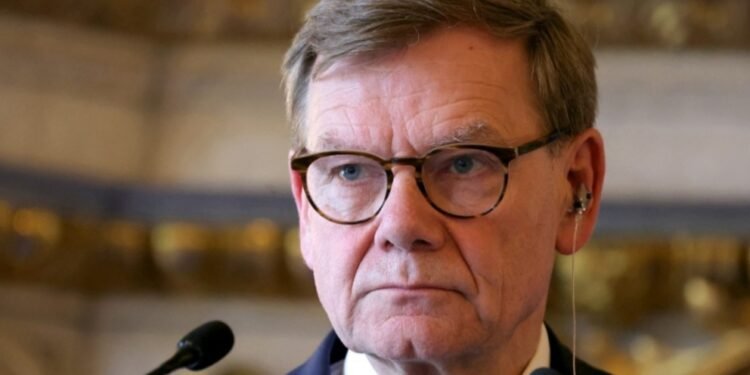 آلمان تشقی ایشلر وزیری: اروپا کېلهجکده روسیه بیلن مذاکره اۉتکزیشگه مجبور بۉلهدی