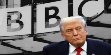بریتانیا ترا‌مپ نینگ شکایتی بیلن بیر وقتده بی بی سینی مالیه‌لشتیریشنی قَیته کۉریب چیقیش جریانینی باشله‌دی