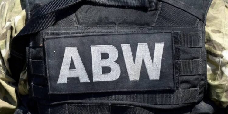 پولند خوفسیزلیک کوچلری کرسمس بازاریگه هجوم قیلیشنی رېجهلشتیرگن داعش اعضاسینی قۉلگه آلدی