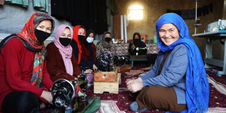 بیرلشکن ملتلر تشکیلاتی: افغانستاندن ترقیات منظرهسی هم کۉرینماقده