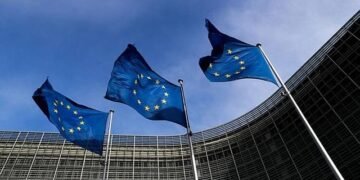 اروپا کمیسیونی افغانستان، پاکستان و ایرانگه 126 میلیون یورو اجره‌تدی