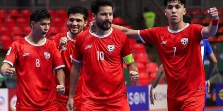 افغانستان فوتسال ملي تېرمه جماعهسی بوگون مالیزیا تېرمه جماعهسیگه قرشی میدانگه توشهدی