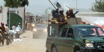 خیبر پختونخواه ایالاتیده یوز بېرگن آتیشمه عاقبتیده اوچ کیشی اۉلگن و آلتی کیشی یره‌لنگن