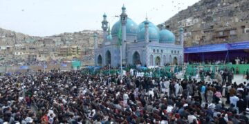 بیرلشگن ملتلر تشکیلاتی: 2060-ییلگچه افغانستان یشاوچیلری نینگ هر ایکّی نفردن بیری شهرلرده یشیدی