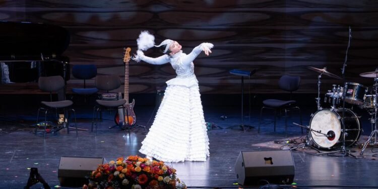 وینده قزاق صنعتچیلری کانسرتی بۉلیب اۉتدی