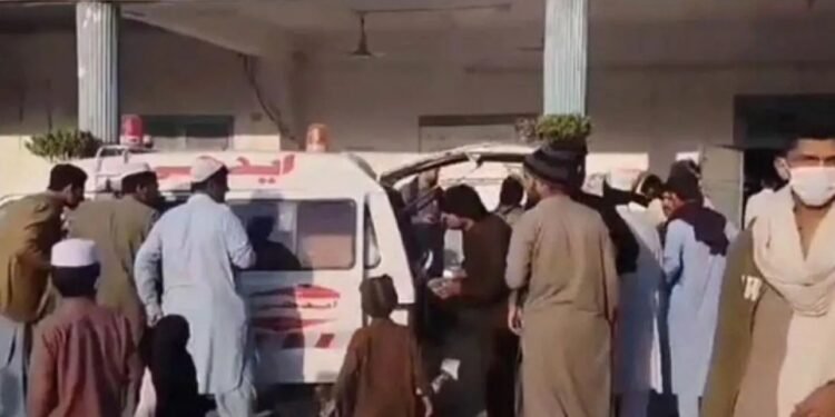 پاکستان‌ده تینچلیک محلی کمیته‌سی نینگ تۉرت اعضاسی اۉلدیریلدی