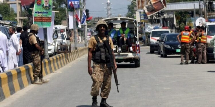 پاکستان‌نینگ خیبر پختونخواه ولایتیده ایکّی علحیده حادثه‌ده تۉرت پولیس هلاک بۉلدی