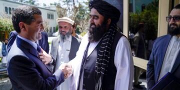 اۉزبېکستان تشقی ایشلر وزیری پاکستان و طالبان اوروشی حقیده متقی بیلن صحبتلشدی