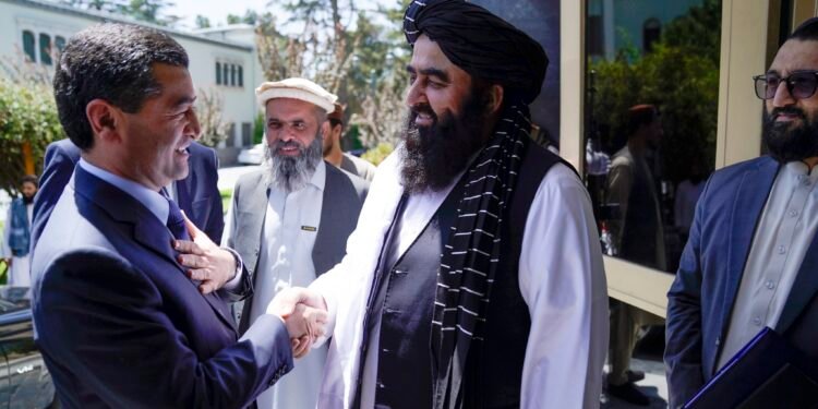 اۉزبېکستان تشقی ایشلر وزیری پاکستان و طالبان اوروشی حقیده متقی بیلن صحبتلشدی