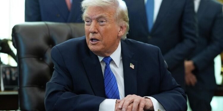 دونالد ترامپ برچه مملکتلر تاورلریگه ۱۰ فایزلیک تعرفه قۉیدی