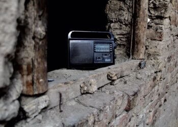 رادیو خلق‌ارا کونی؛ یوناما افغانستان جمعیتی آره‎‌سیده رادیو حصه‌سیدن قدرله‌دی