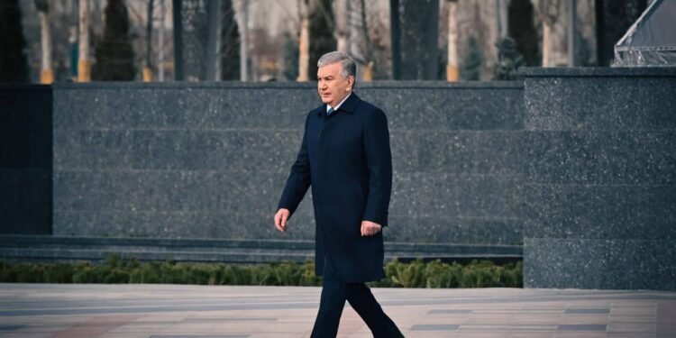 اۉزبېکستان دولت رهبری رسمی سفر بیلن پاکستانگه کېتدی