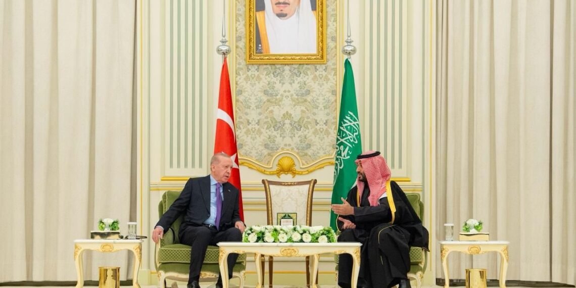 اردوغان و بن سلمان بیاناتی؛ ایککی تامانلمه همکارلیکلر و خلق‌ارا وضعیت بحث اېتیلگن