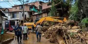 کلمبیانینگ شمالی حدویده ۱۴ کیشی سوو تاشقینی عاقبتیده جان بېردی