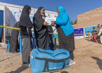 یونیسف بیر ییل دوامی‌ده افغانستان‌نینگ ۲۰ میلیون‌دن آرتیق اهالیگه یاردم بېرگنینی معلوم قیلدی
