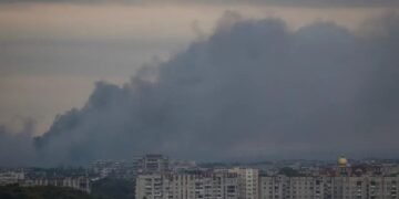 اوکراین اوروشی دوامی؛ روسیه و اوکراین تیناووندن بېری بیر-بیریگه قرشی بیر قنچه هجوملرنی اویوشتیردی