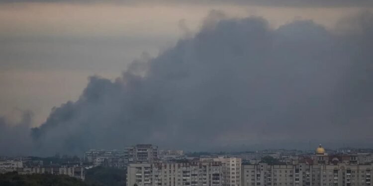 اوکراین اوروشی دوامی؛ روسیه و اوکراین تیناووندن بېری بیر-بیریگه قرشی بیر قنچه هجوملرنی اویوشتیردی