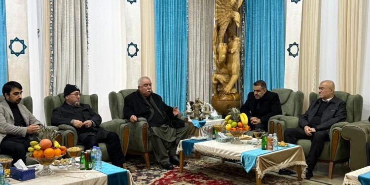 مارشال دوستم: فساد و ایریمچی‌لیک، حکومت‌لر بیخینی اوزه‌دی