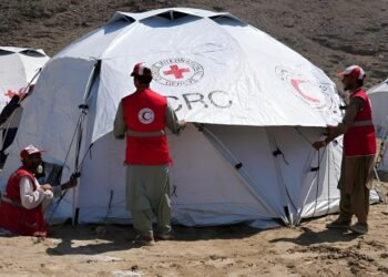 قیزیل خاچ کمیته‌سی افغانستان‌ده ۲۴ مینگ‌دن آرتیق کیشی‌گه ساغلیق خذمتی کۉرسه‌تیلگن