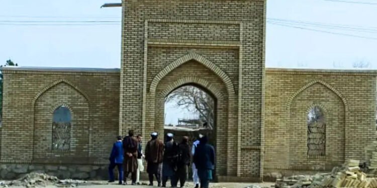 بلخ ولایتیده‌گی مولانا آته‌سی نینگ خانقاه‌سی ترکیه آرقه‌لی قیته تیکلنه‌دی