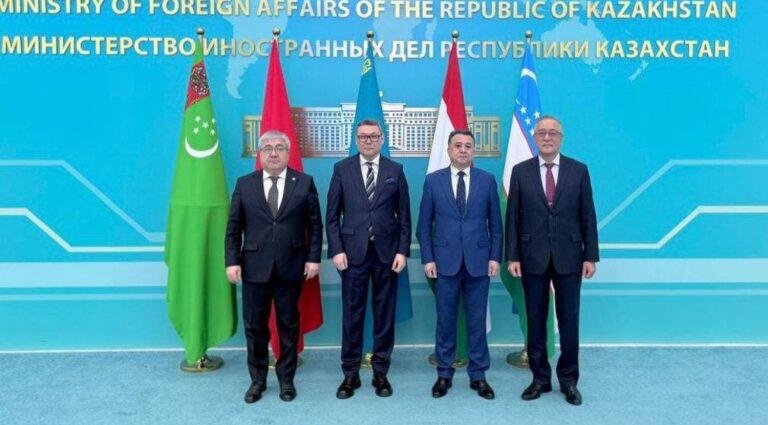 افغانستان بۉییچه علاقه گروهی‌نینگ ییغینی آستانه‌ده بۉلیب اۉتدی