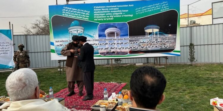 طالبان مزارشریفده نوایی یادگارلیگی اوچون بېرگن وعدهسینی بجرمهی ینه بیر یادگارلیک تملتاشینی قۉیدی