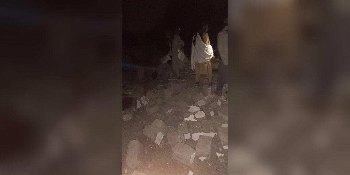 پاکستان‌نینگ افغانستانگه هجومی؛ طالبان: جواب‌سیز قالدیرمه‌یمیز