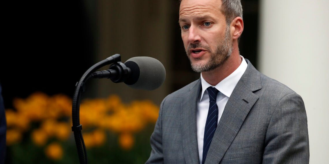 ترامپ وکیلی، طالبان ایککی امریکالیکنی قماقده سقلب کېله‌یاتکنیدن خبر بېردی