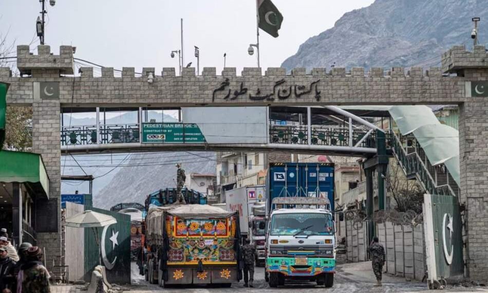 تورخم چېگره‌سی یاپیق قالیشی هر کونی ایکّی میلیون دالر ضرر کېلتیره‌دی