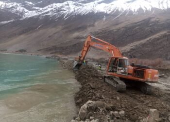 سوو منبعلری بۉییچه‌ تدقیقاتچی: «پنج» دریاسی آلتین قزیب آلیش سببلی تاجیکستان تامان بوریلگن