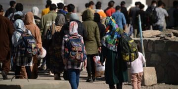 تیناوون 310 نفر مهاجر عایله‌ افغانستان‌گه قَیتیب کېلدی