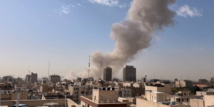 هنگاو گزارشی: امریکا و اسرایلنینگ ایرانگه هجوملریده حاضرگچه بیرمینگ ۵۰۰ کیشی هلاک بۉلگن