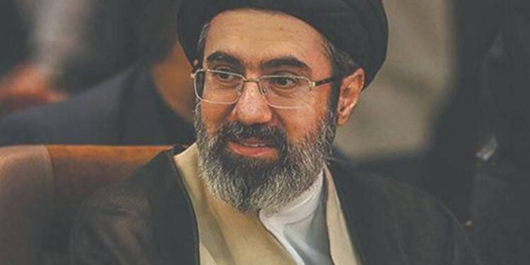 علی خامنهای نینگ اۉغلی مجتبی خامنهای ایران ینگی رهبری اولهراق تَنلندی