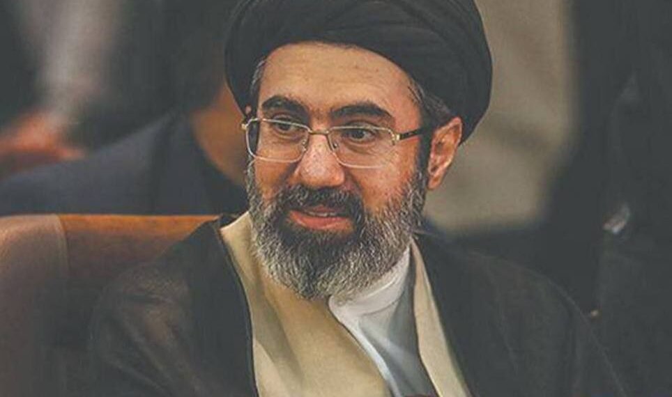 علی خامنه‌ای نینگ اۉغلی مجتبی خامنه‌ای ایران ینگی رهبری اوله‌راق تَن‌لندی