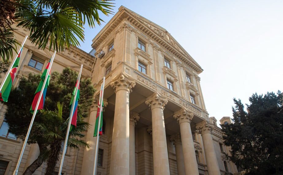 آذربایجان‌نینگ نخچیوان‌ حدودیده ایران دُرون‌لری هجومی عاقبتیده ایکّی کیشی یره‌لندی