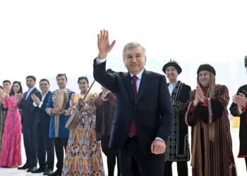 اۉزبېکستان‌ده تاریخی اۉزلیککه قیتیش؛ افغانستان اۉزبېکلری‌نینگ آلدیده‌گی مسوولیت‌لر نیمه دیر؟