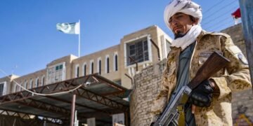 عربستان، طالبلر و پاکستان اۉرته‌سیده وقتینچه‌لیک اۉت آچیشنی تۉخته‌تیشنی آلقیشه‌دی