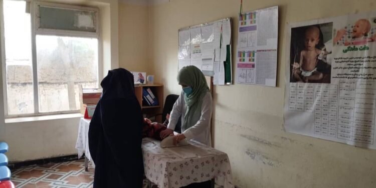 افغانستان بیر قنچه ولایتلریده ساغلیق خذمتلری بۉییچه ۷.۷ میلیون دالر ارزشیگه شرطنامه امضالندی