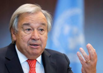 آنتونیو گوتریش دنیا بۉیلب مسلمانلرگه نسبتن کم‌سیتیش‌لردن خواطر بیلدیردی