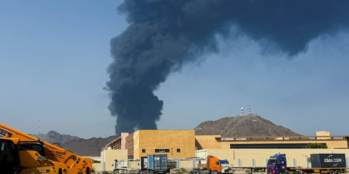 یقین شرق ناتینچلیکلری؛ بیرلشگن عرب امیرلیکلری نفت  مرکزلریدن بیریده راکت توشدی